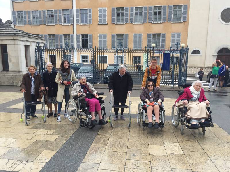 Sortie en groupe pour nos résidents à Lyon centre